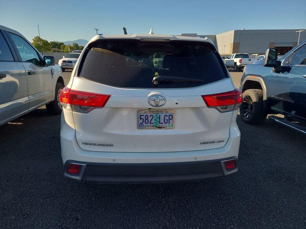 used 2019 Toyota Highlander car, priced at $36,998