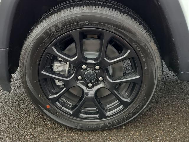 new 2025 Jeep Compass car, priced at $24,999
