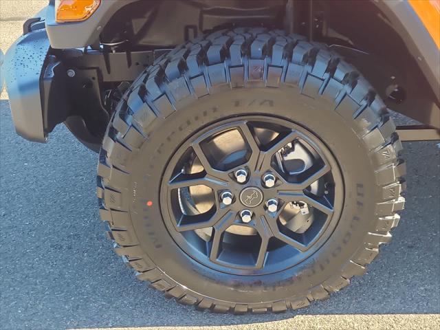 new 2025 Jeep Gladiator car, priced at $51,052