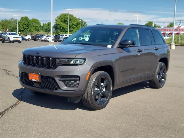 new 2025 Jeep Grand Cherokee car, priced at $44,350