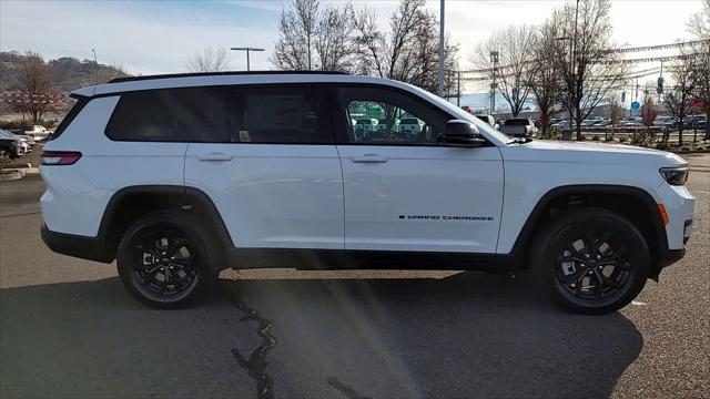 new 2025 Jeep Grand Cherokee L car, priced at $50,000