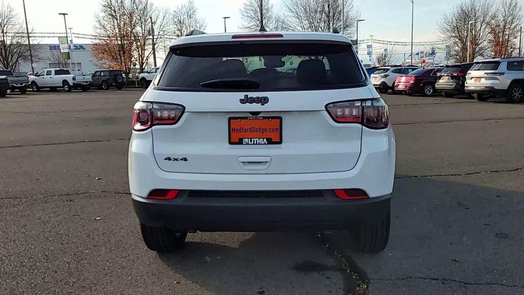 new 2026 Jeep Compass car, priced at $31,985