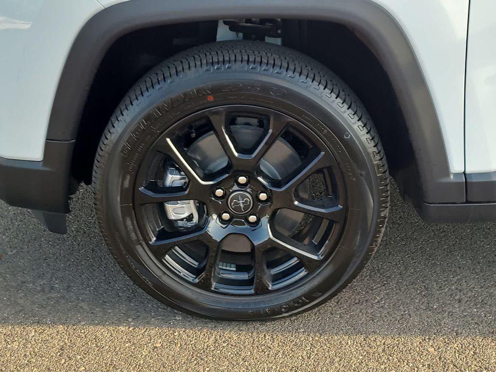 new 2026 Jeep Compass car, priced at $31,985