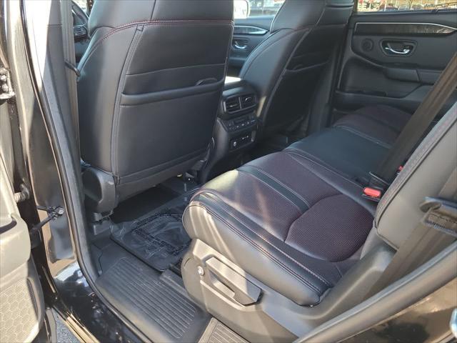 used 2025 Honda Pilot car, priced at $48,998