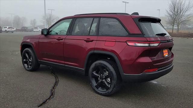 new 2025 Jeep Grand Cherokee car, priced at $39,999