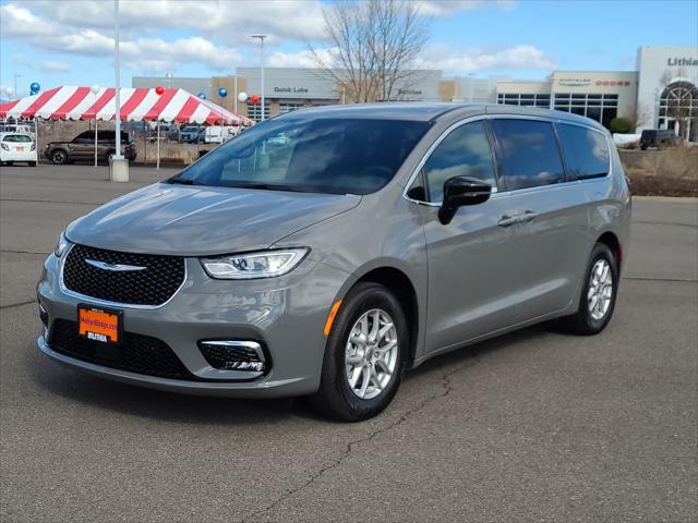 new 2025 Chrysler Pacifica car, priced at $37,999