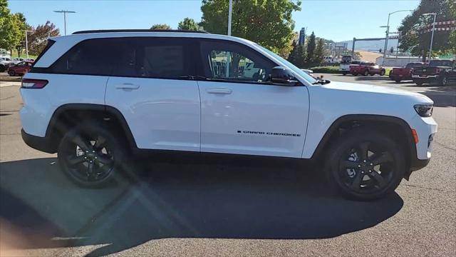 new 2024 Jeep Grand Cherokee car, priced at $49,575