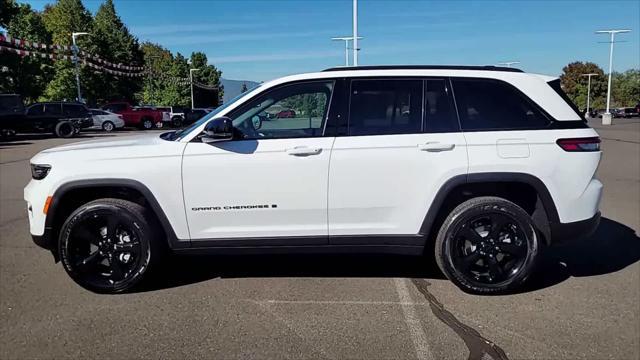 new 2024 Jeep Grand Cherokee car, priced at $49,575