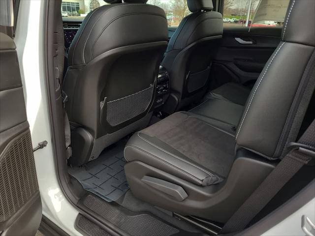 new 2025 Jeep Grand Cherokee L car, priced at $41,999