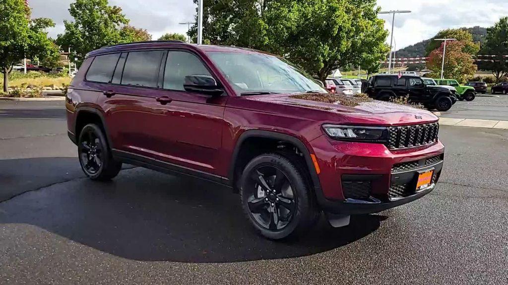 new 2025 Jeep Grand Cherokee L car, priced at $42,999