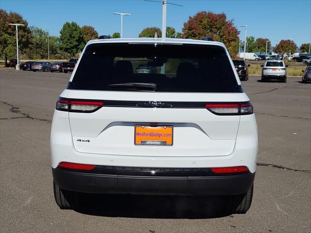 new 2024 Jeep Grand Cherokee car, priced at $49,575