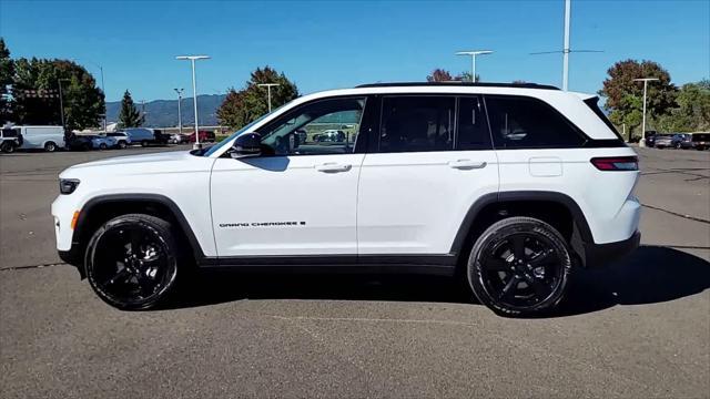 new 2024 Jeep Grand Cherokee car, priced at $49,575