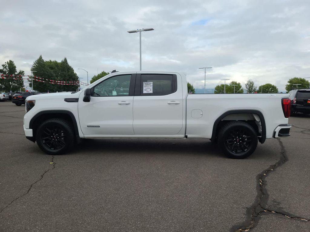 used 2023 GMC Sierra 1500 car, priced at $41,998