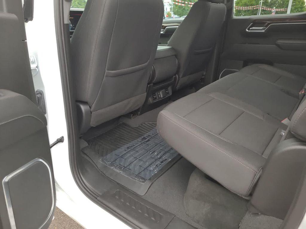 used 2023 GMC Sierra 1500 car, priced at $41,998