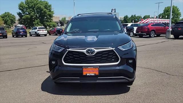used 2020 Toyota Highlander car, priced at $34,998