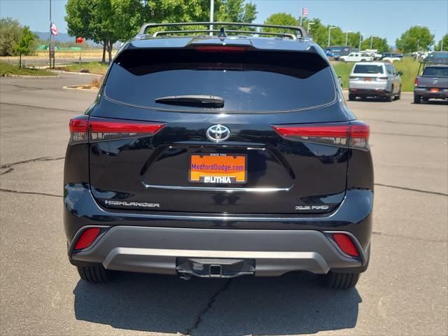 used 2020 Toyota Highlander car, priced at $34,998