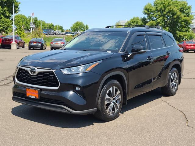 used 2020 Toyota Highlander car, priced at $34,998