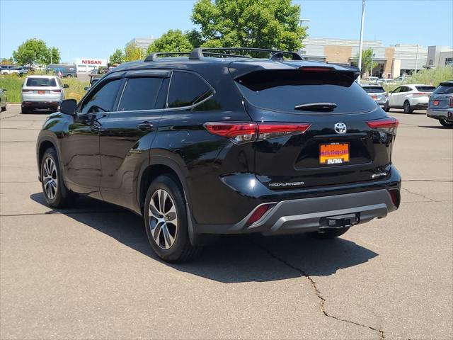 used 2020 Toyota Highlander car, priced at $34,998