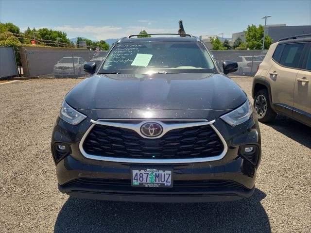 used 2020 Toyota Highlander car, priced at $34,998