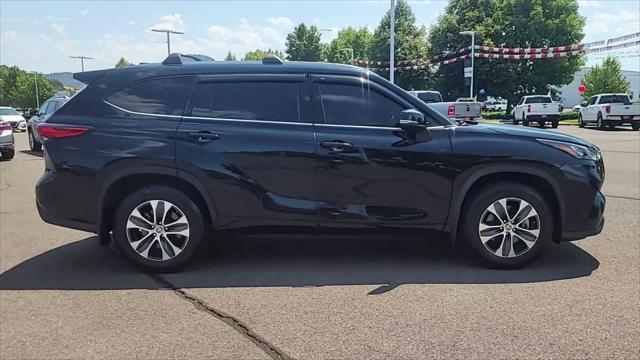 used 2020 Toyota Highlander car, priced at $34,998