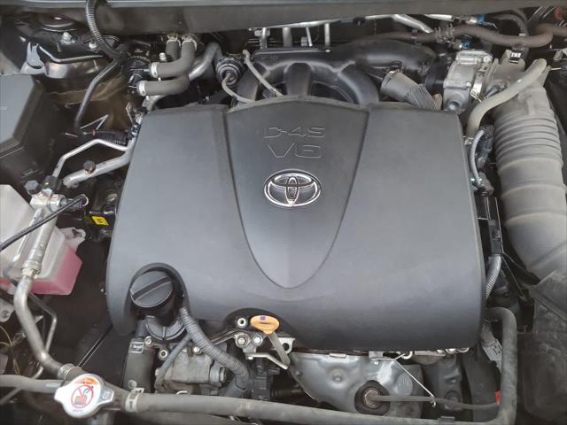 used 2020 Toyota Highlander car, priced at $34,998