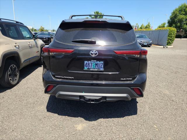 used 2020 Toyota Highlander car, priced at $34,998