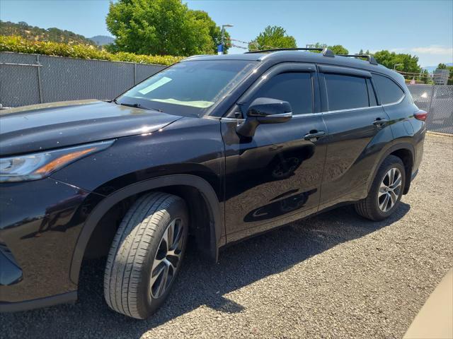 used 2020 Toyota Highlander car, priced at $34,998