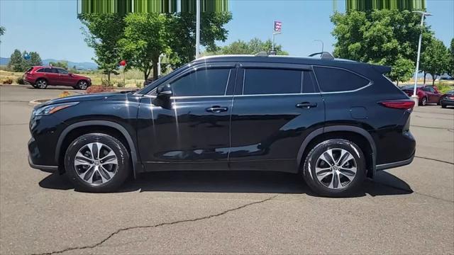 used 2020 Toyota Highlander car, priced at $34,998