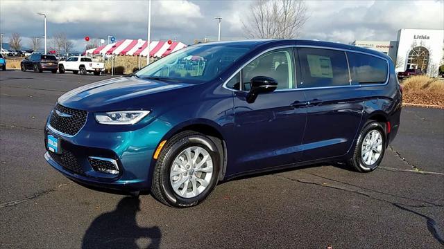 new 2024 Chrysler Pacifica car, priced at $40,612