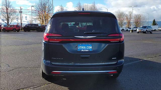 new 2024 Chrysler Pacifica car, priced at $40,612