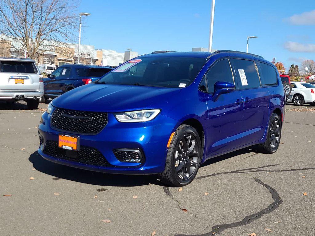 used 2021 Chrysler Pacifica car, priced at $28,998