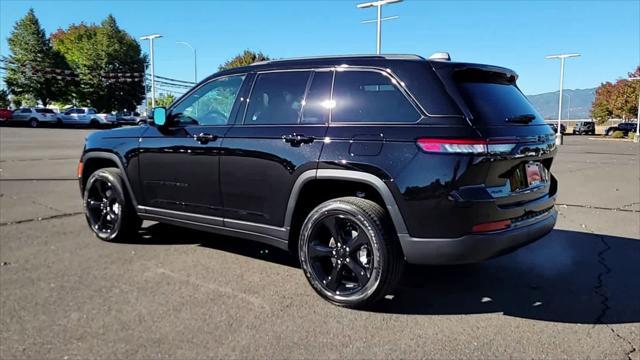 new 2024 Jeep Grand Cherokee car, priced at $50,170