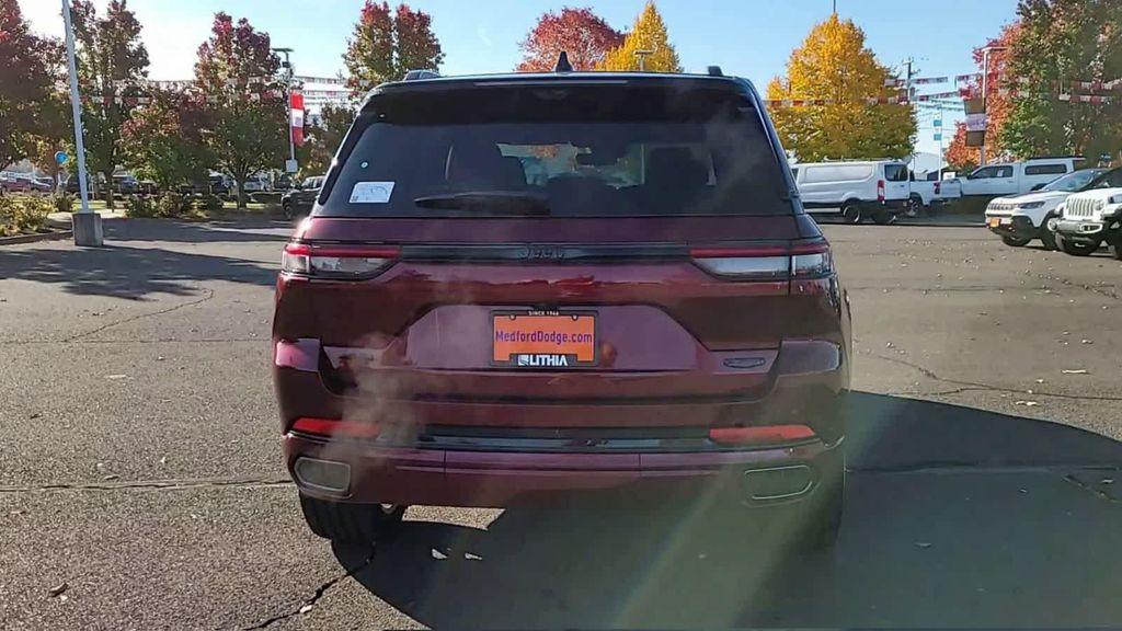 new 2025 Jeep Grand Cherokee car, priced at $61,999