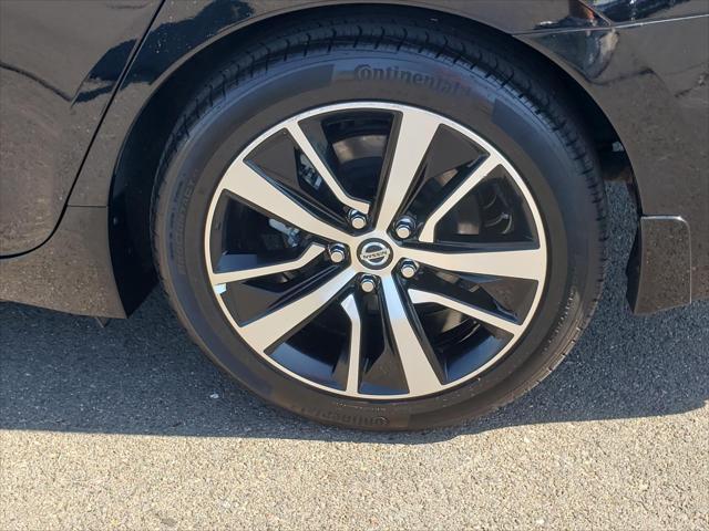 used 2021 Nissan Maxima car, priced at $25,998