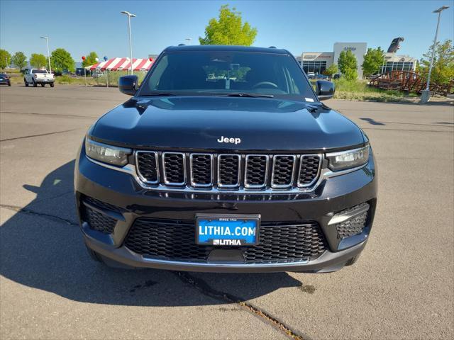 new 2025 Jeep Grand Cherokee car, priced at $34,999