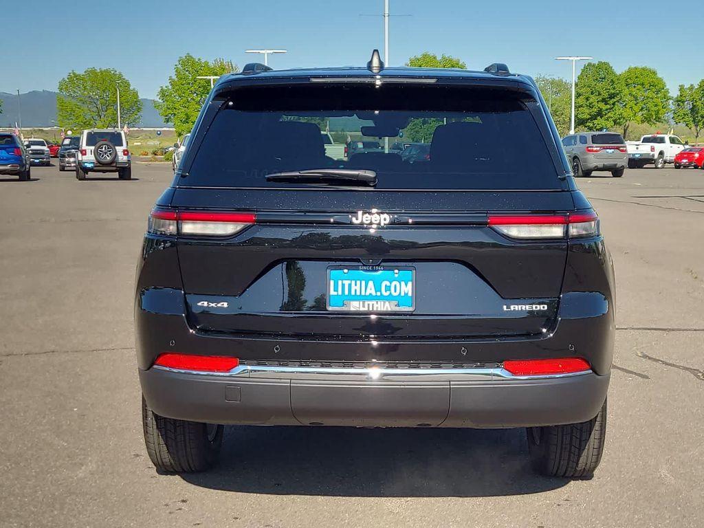 new 2025 Jeep Grand Cherokee car, priced at $34,999