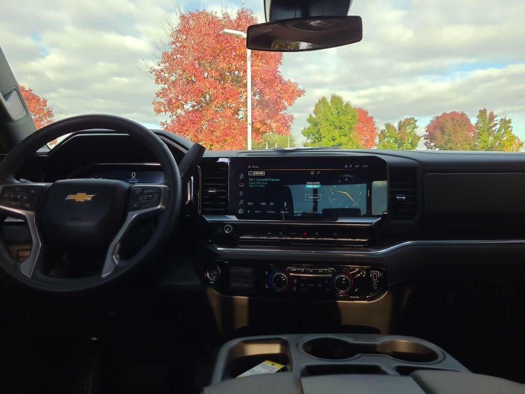 used 2024 Chevrolet Silverado 1500 car, priced at $38,998