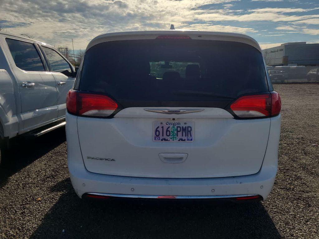 used 2020 Chrysler Pacifica car, priced at $19,998