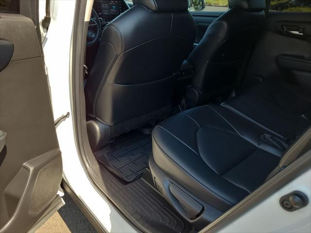 used 2022 Toyota Highlander car, priced at $41,998