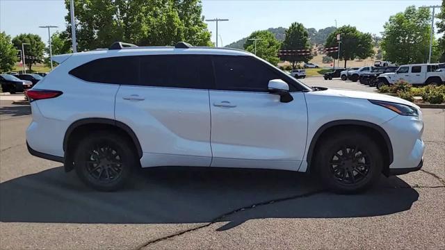 used 2022 Toyota Highlander car, priced at $41,998