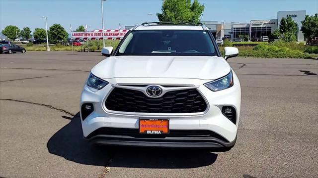 used 2022 Toyota Highlander car, priced at $41,998