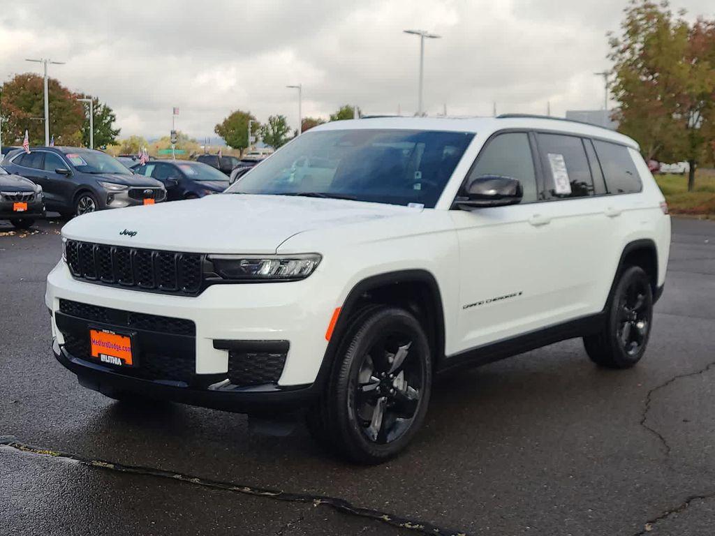 new 2025 Jeep Grand Cherokee L car, priced at $41,999