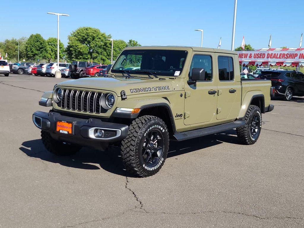 new 2025 Jeep Gladiator car, priced at $45,999