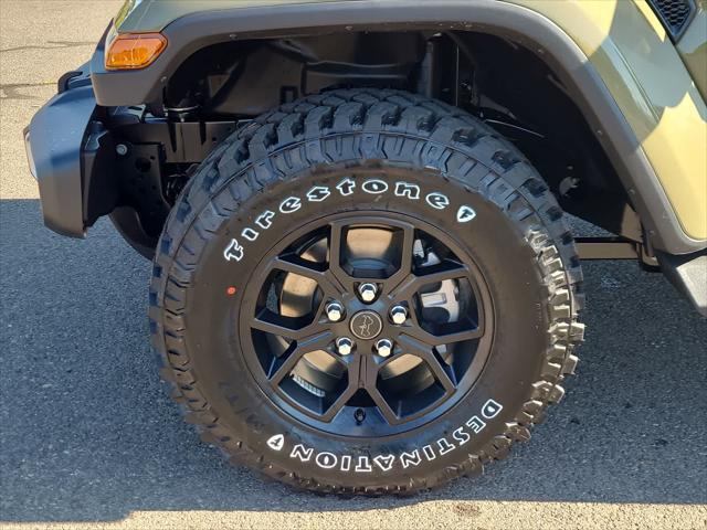new 2025 Jeep Gladiator car, priced at $46,999