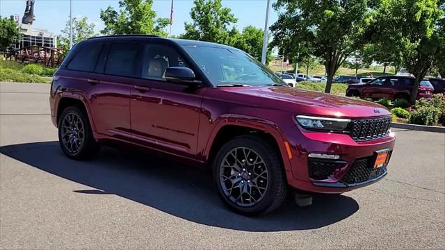 new 2025 Jeep Grand Cherokee car, priced at $61,999
