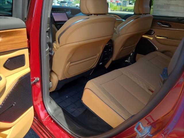 new 2025 Jeep Grand Cherokee car, priced at $61,999