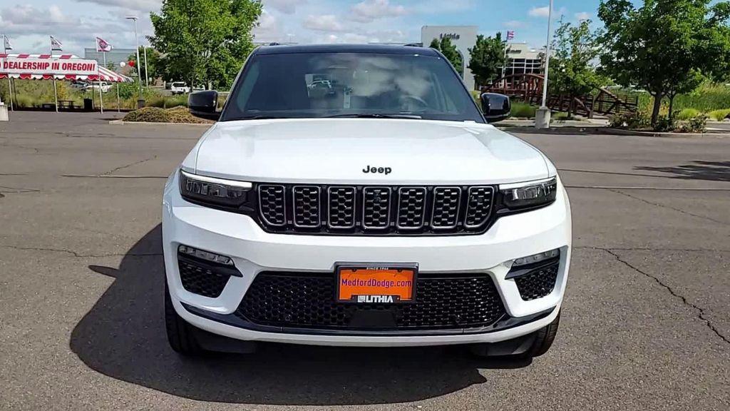 new 2025 Jeep Grand Cherokee car, priced at $68,580