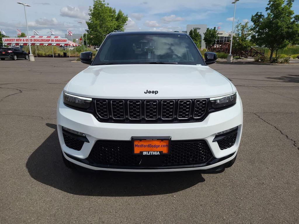 new 2025 Jeep Grand Cherokee car, priced at $68,580