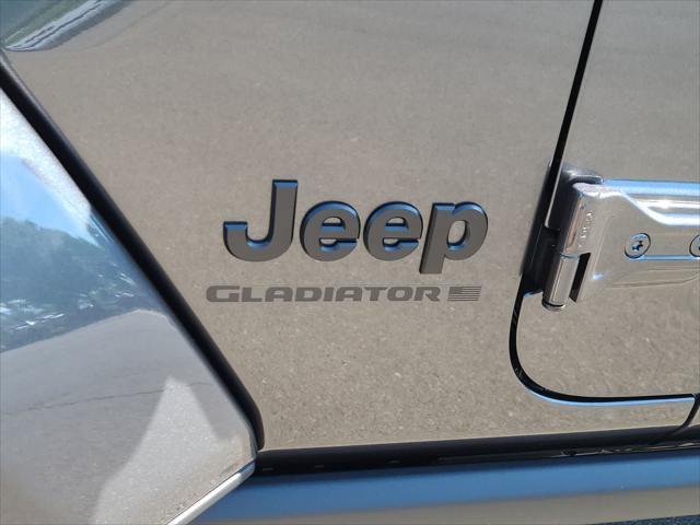 new 2025 Jeep Gladiator car, priced at $42,999