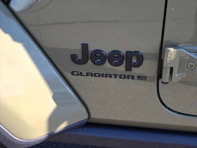 new 2025 Jeep Gladiator car, priced at $47,189